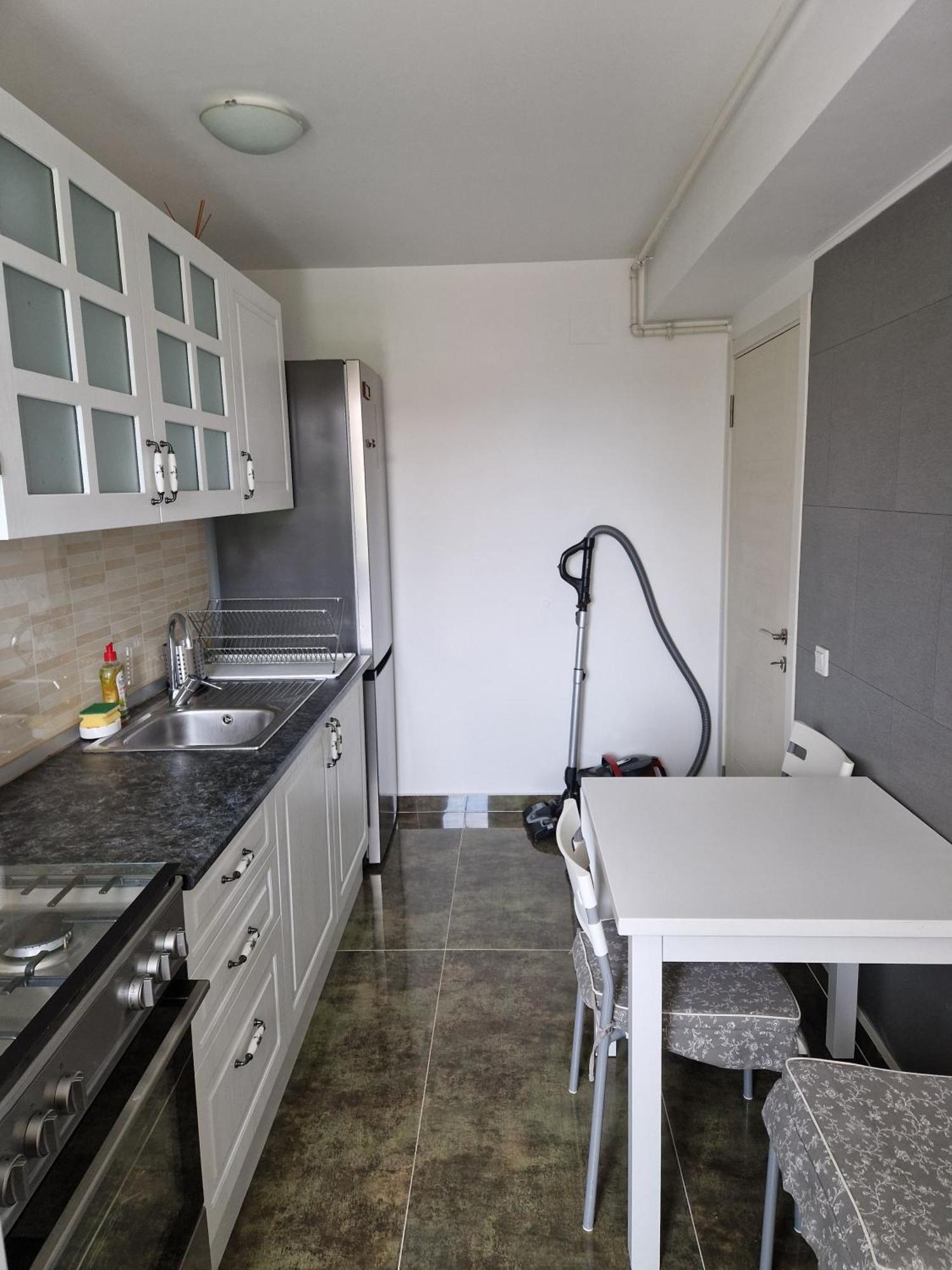Apartament In Otopeni Eksteriør billede