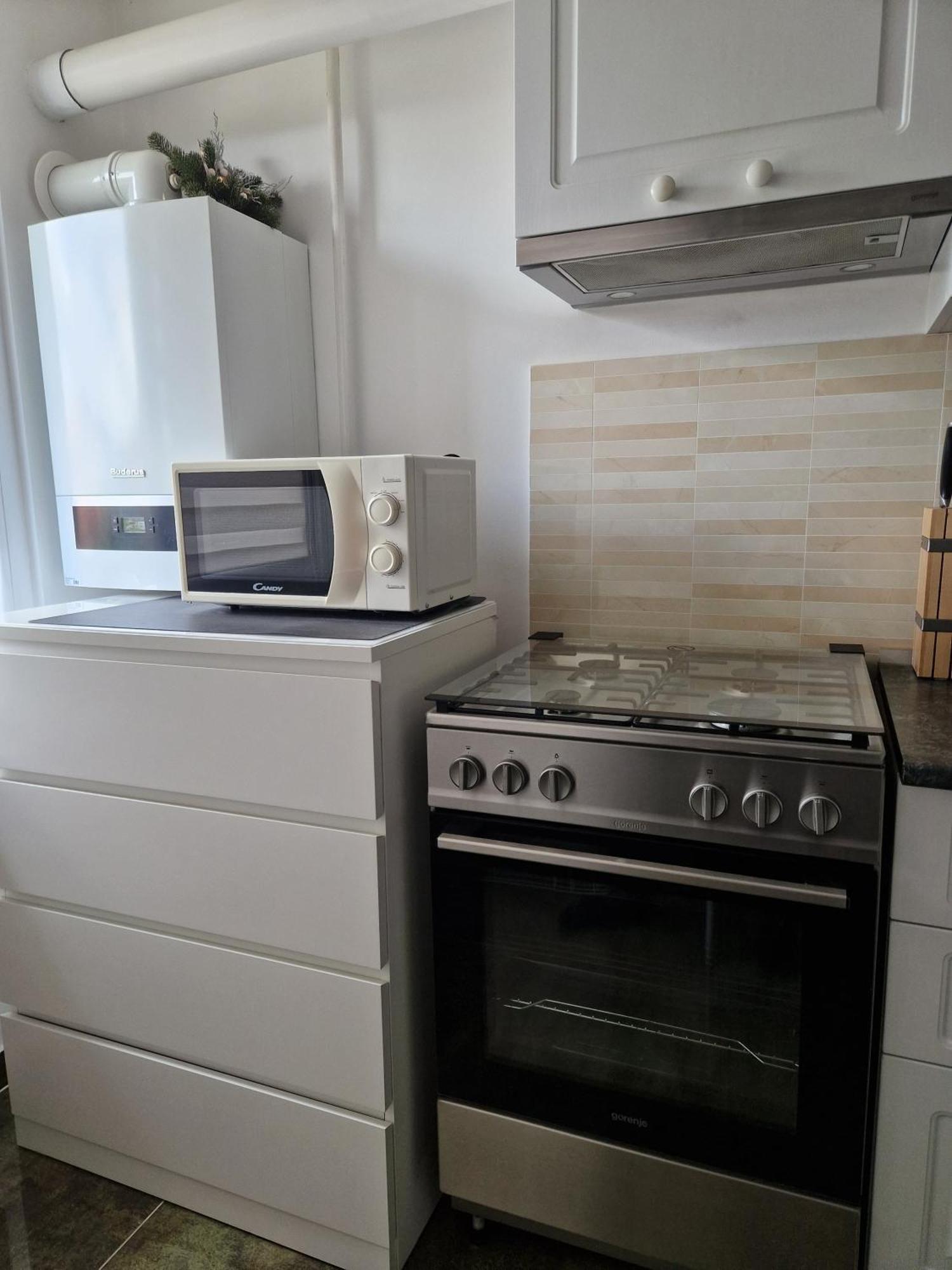 Apartament In Otopeni Eksteriør billede