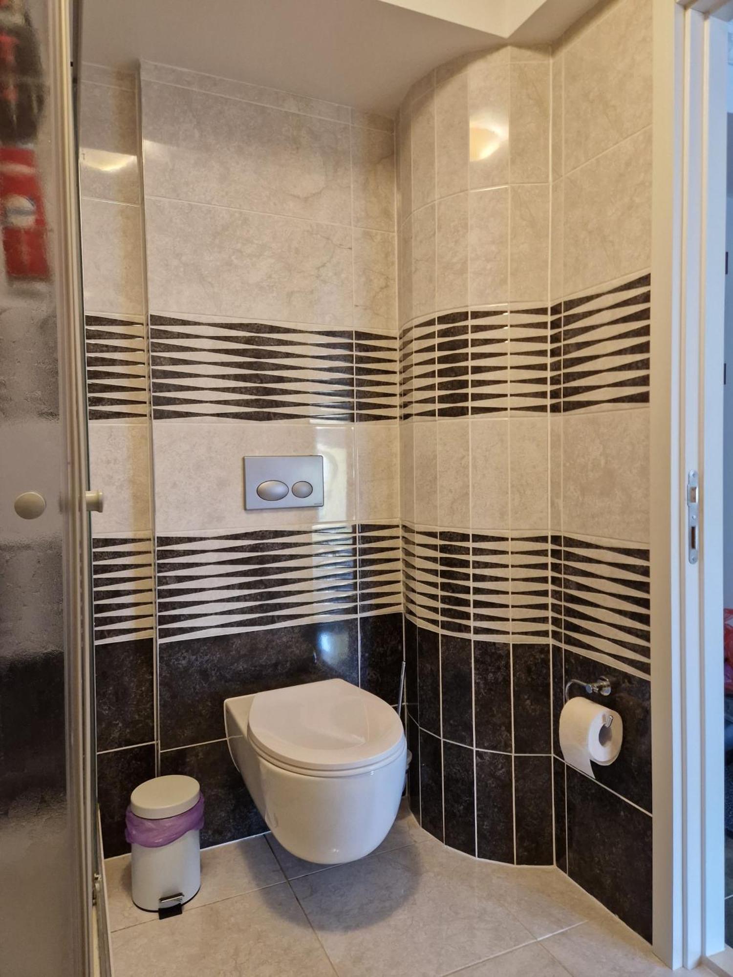 Apartament In Otopeni Eksteriør billede